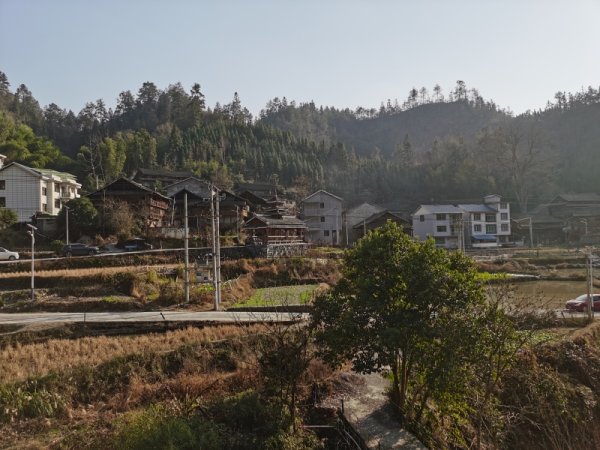 股升网 只上过两年学，曾经被拐卖，她用微信语音写下自己的一生