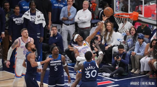 盈配网 这也太离谱了！一个全明星，拿着亿元大合同，西决场均仅4分